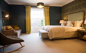 Purchases Restaurant & Accommodation